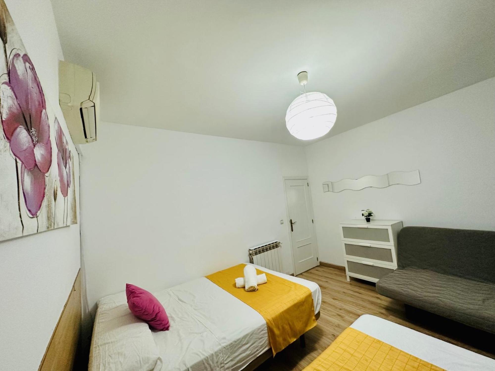 Punta Me Rooms In Madrid Downtown المظهر الخارجي الصورة